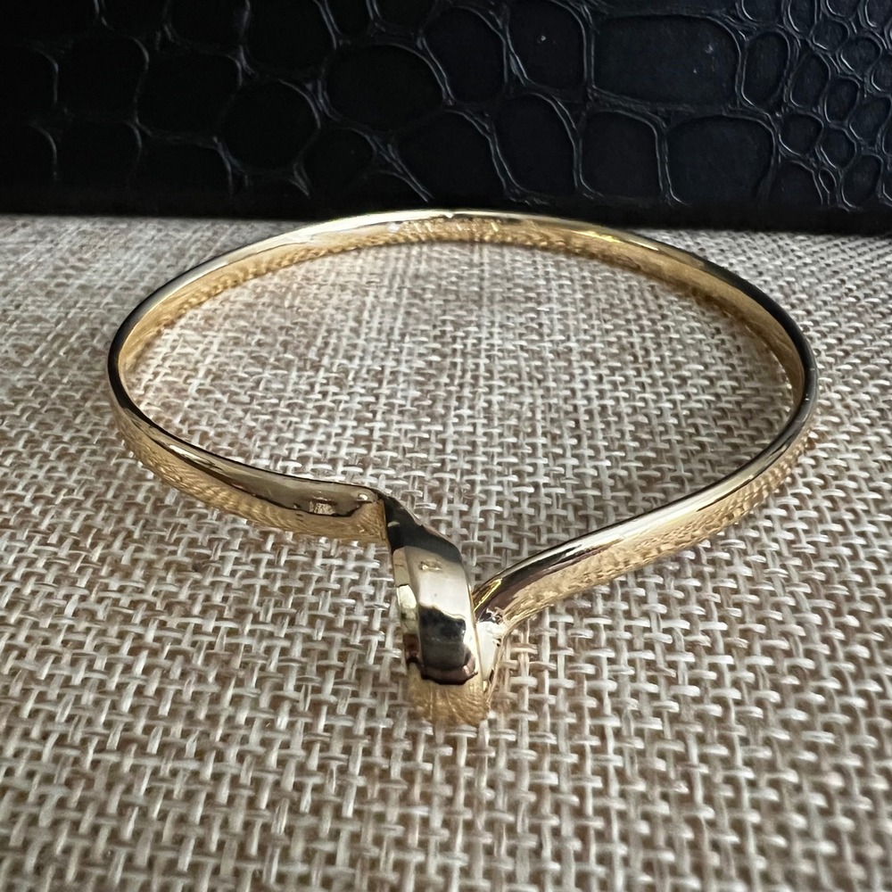Anne Klein Gold Tone Knot Bangle Bracelet Size‎ 7.75 Minimalist
